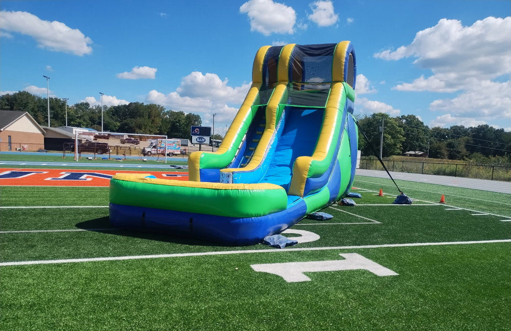 Image 3 of 20ft Fast Straight Slide