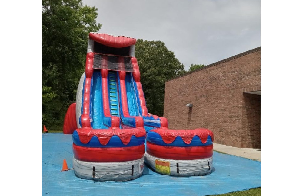 Image 4 of 27ft Dual Lane Screamer Slide