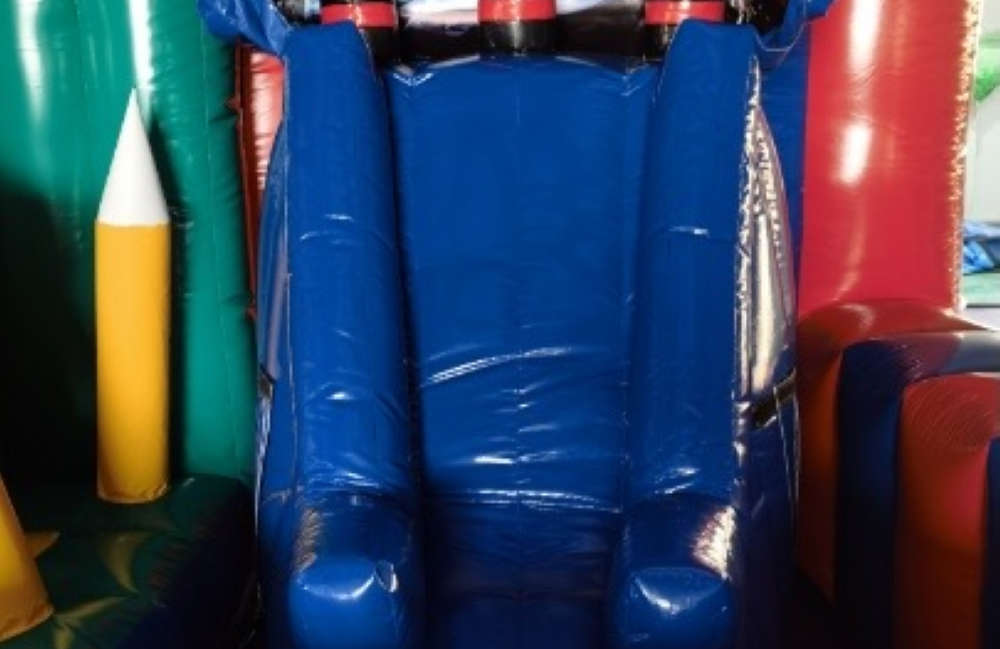 Image 6 of 4 N' 1 Inflatable Carnival Game