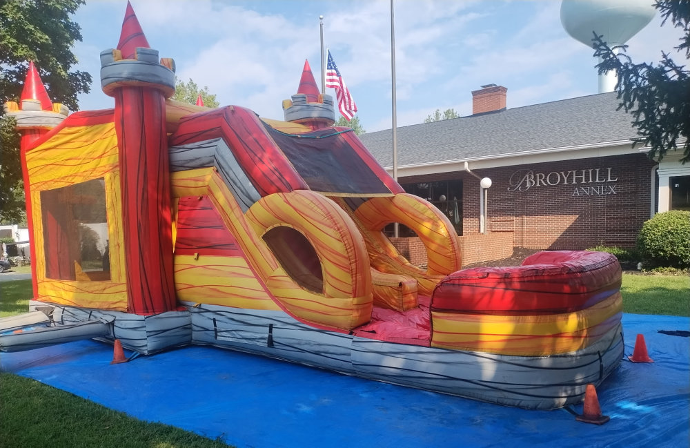 Image 2 of Themed Red Hot Combo