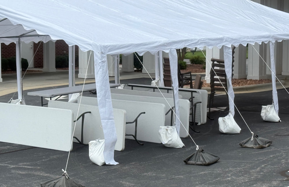 Image 2 of 20x30' Pole Tent